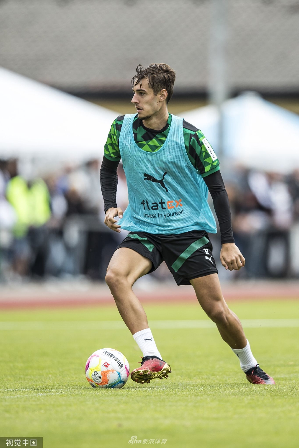 九游官网入口充值-欧联赛程吃紧,门兴格拉德巴赫冲刺阶段防线松动,更衣室稳定,心理建设被强调的简单介绍