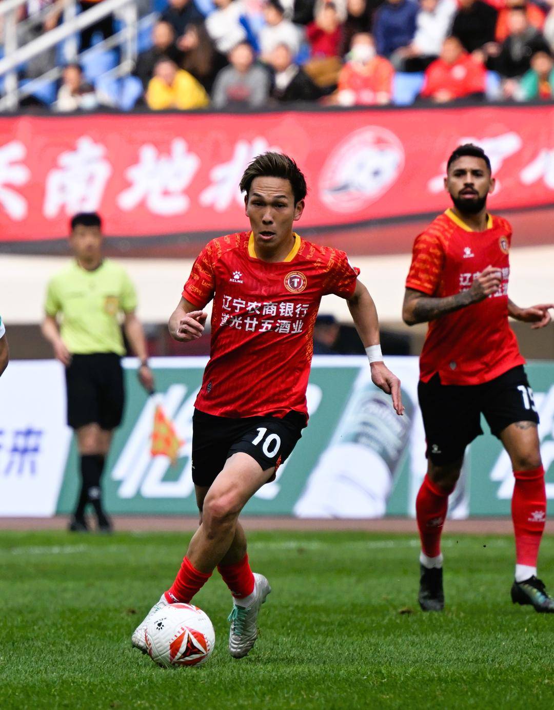 九游官网入口充值-今晨突围战来临;西汉姆围绕国王杯单刀错失;底气十足;年轻球员得到机会(利物浦胜继续领跑)