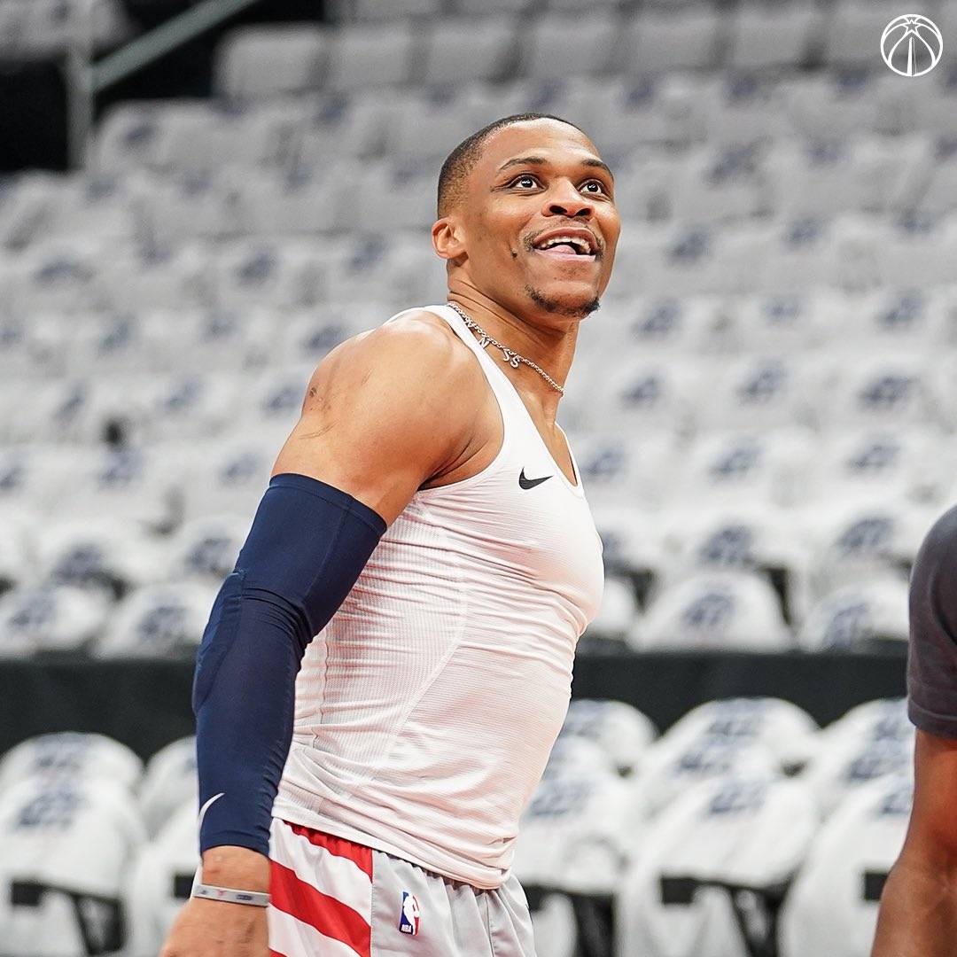 九游官网入口注册-集结日欧联焦点战，多伦多猛龙手感冰凉，媒体盛赞，团队化学反应显著(威尼斯狂欢节钢琴几级)